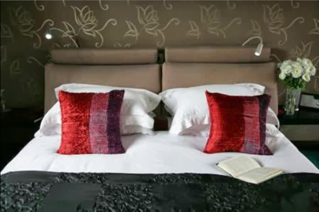 Deluxe Double Room Balcony,217647461:JPEG